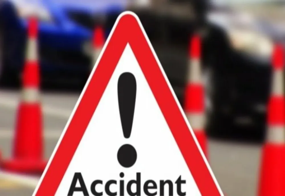 Minoră de 15 ani rănită într-un accident rutier