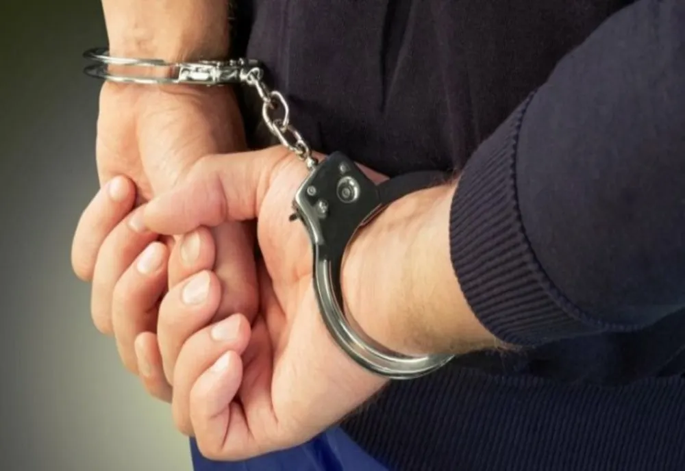 Sibian reținut, cercetat penal pentru infracțiunea de înșelăciune în formă continuată