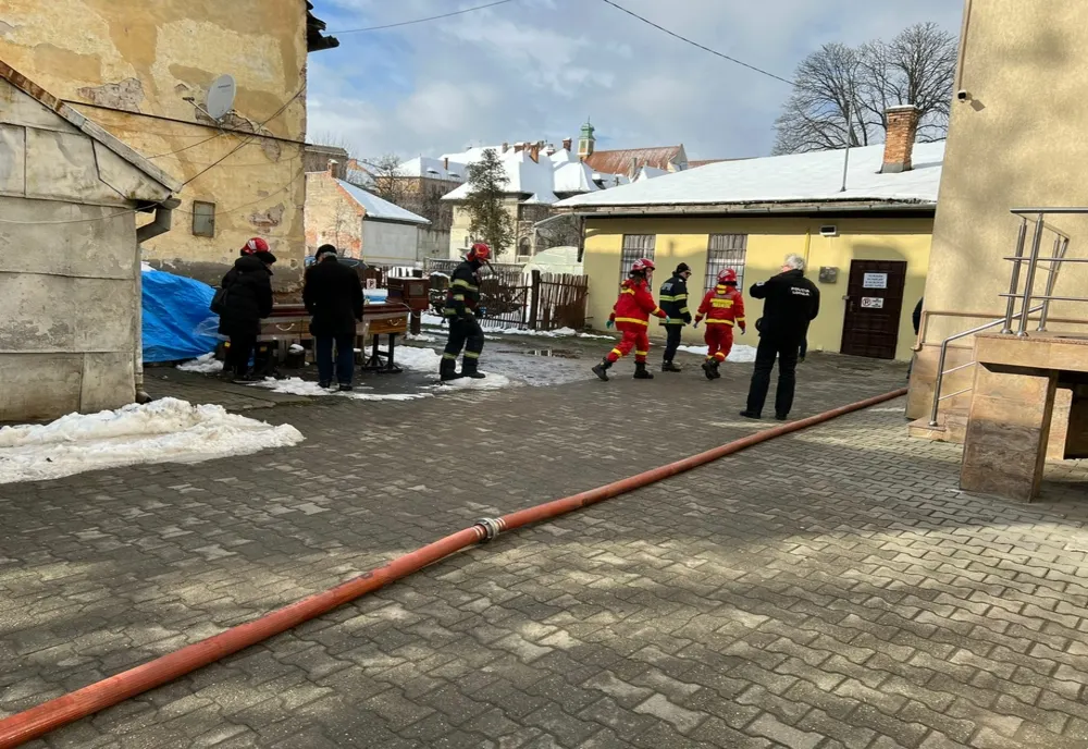 Incendiu la o capelă din municipiul Sibiu! Doi morți au fost evacuați!
