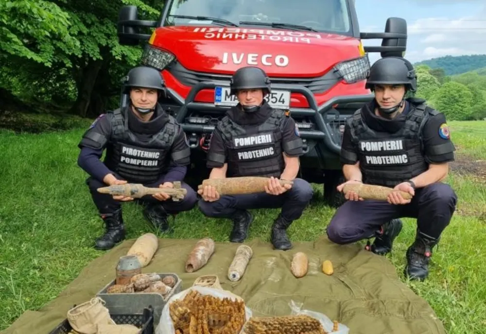 12 proiectile distruse de echipa pirotehnică a ISU Sibiu