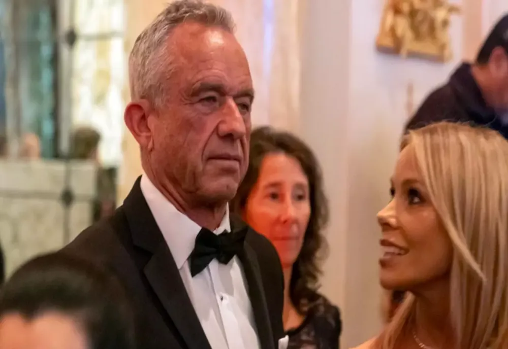 REALITATEA PLUS, PARTENER MEDIA LA CEA MAI AȘTEPTATĂ ÎNTÂLNIRE A FINALULUI DE AN: CĂLIN GEORGESCU ȘI ROBERT KENNEDY JR. TUCKER CARLSON VA MEDIA DEZBATEREA