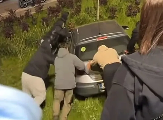 FOTO: Captură video Youtube