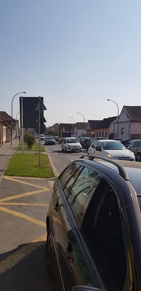 43614904_2121330771245153_2628829046703652864_n