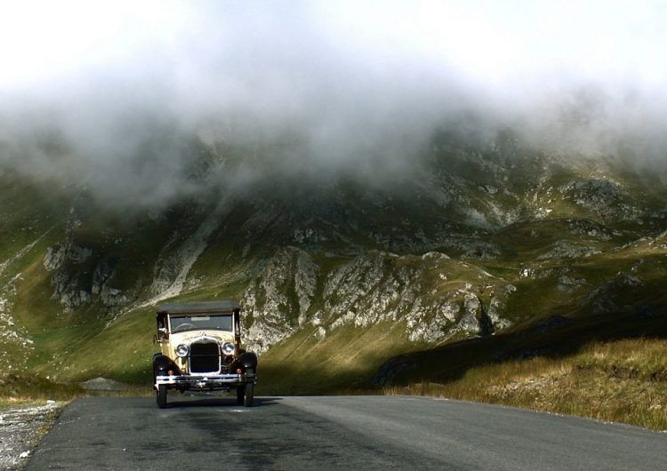 2018_10_14_1_transalpina-drumul-regilor_44417-750x530