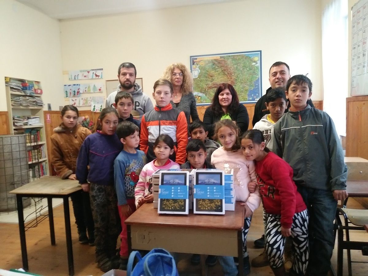 1546232714621_1546232700299_1546232693994_1546232689918_1546232684090_0_20181228_130516