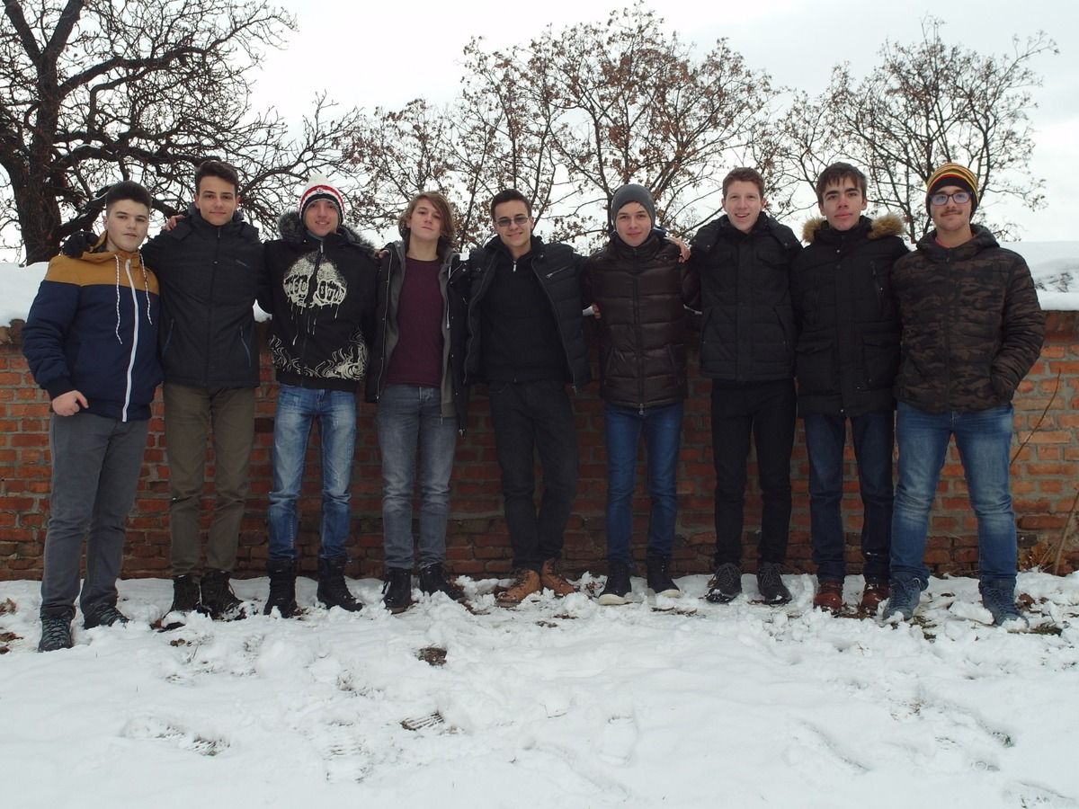 2018_12_17_0_1_noua-elevi-ai-colegiului_24059