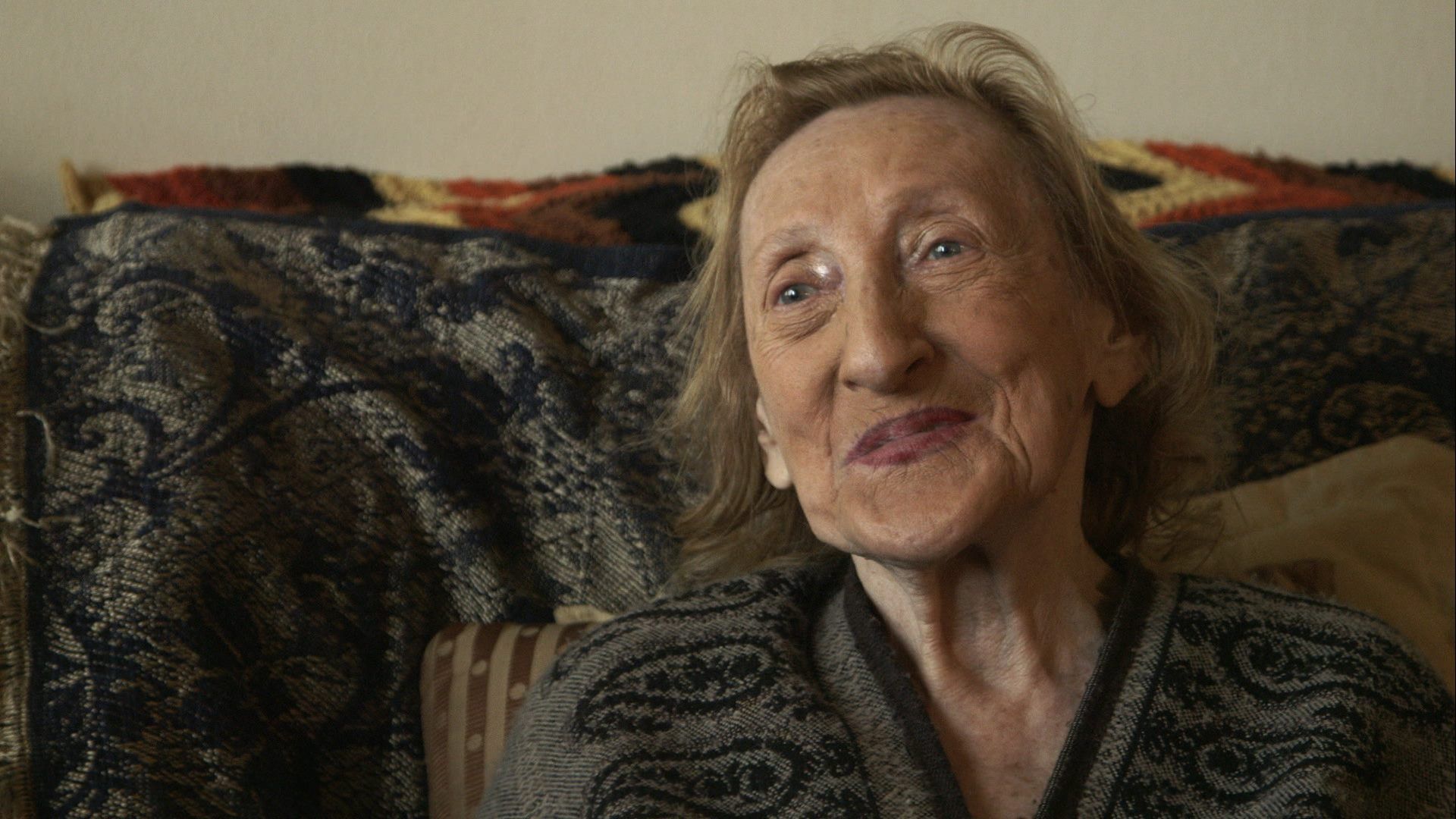 foto-distanta dintre mine si mine-8,9 martie 2019-Teatrul GONG