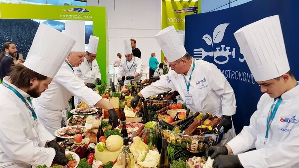 53403660_2148198811941664_5185282950962348032_n