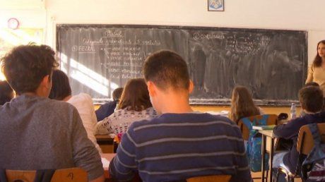 subiecte_simulare_bac_2019__geografie__biologie__anatomie__chimie__fizica__informatica_00886600