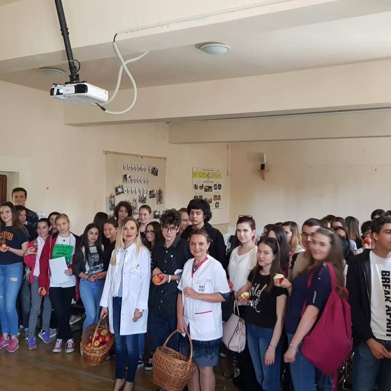 61378370_2189215437781769_1807800641678999552_n