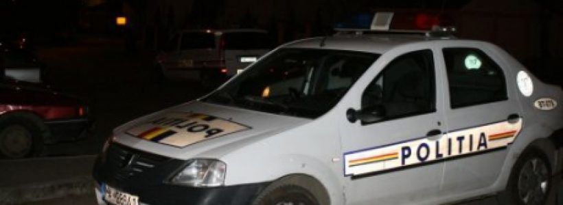 masina_politie_noaptea-realitatea.net_-820x300