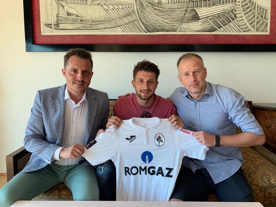 74180c81de6395ecd55792305ac8bb33_w940