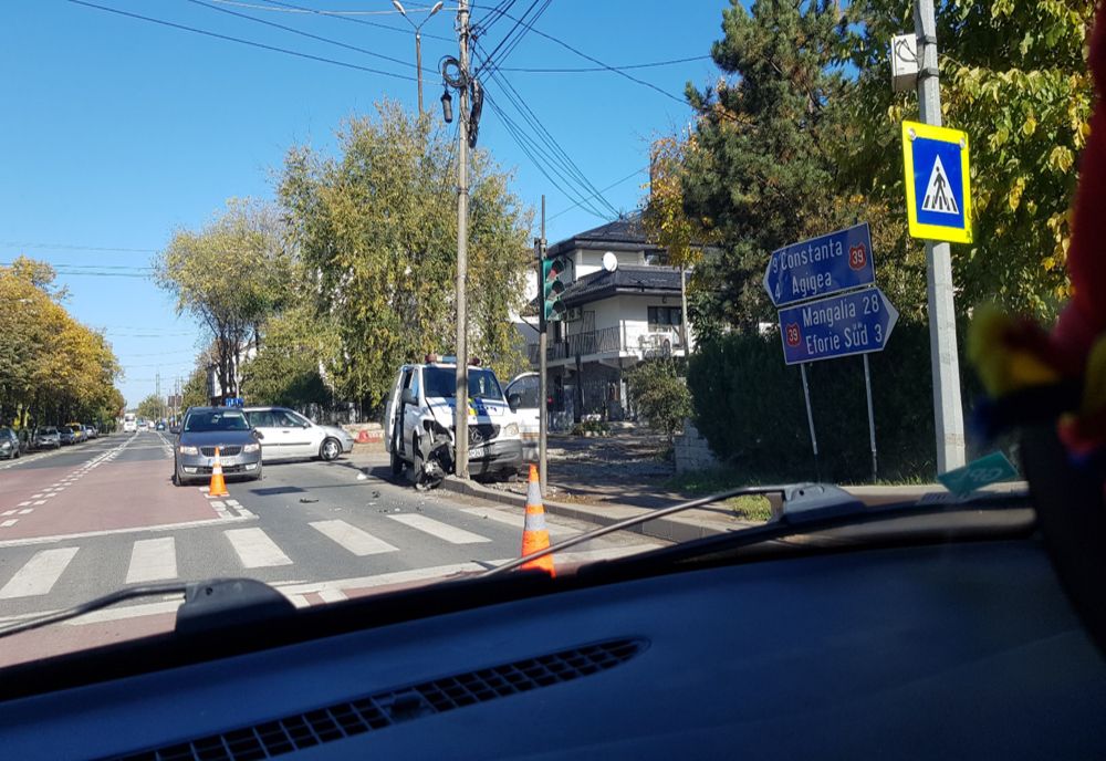 Copil de 12 ani lovit de mașină pe trecerea de pietoni