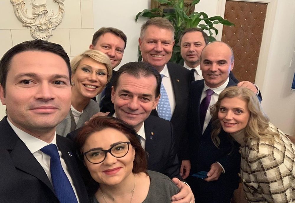 Raluca Turcan, președintele PNL Sibiu: "Începând de azi, repunem România pe direcția cea bună". PSD Sibiu, nicio declarație