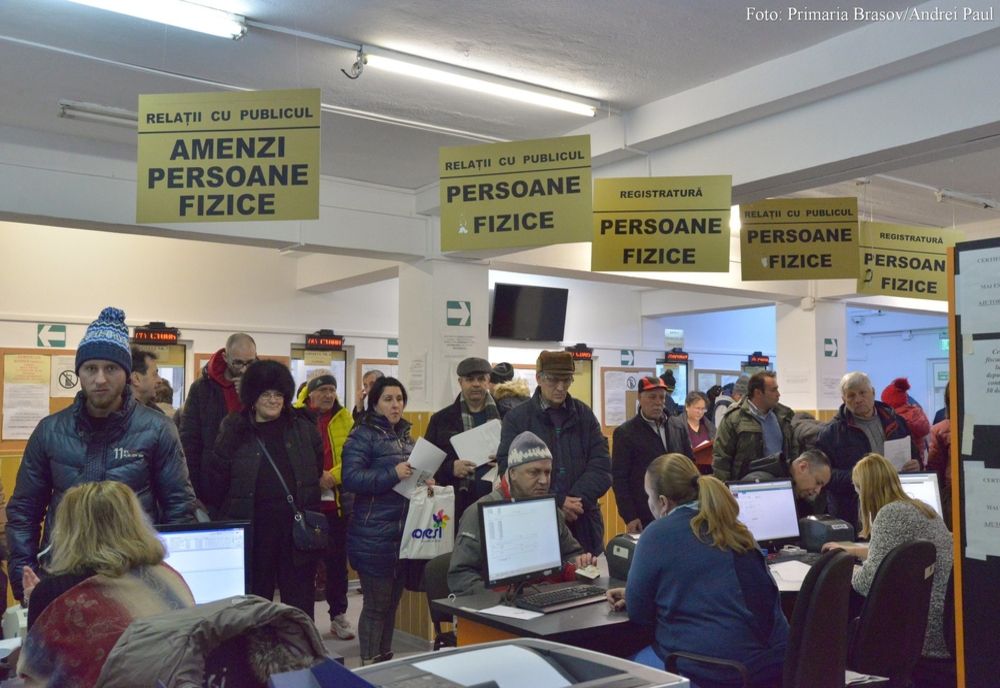 Cum vor lucra serviciile administrației locale, la final de an