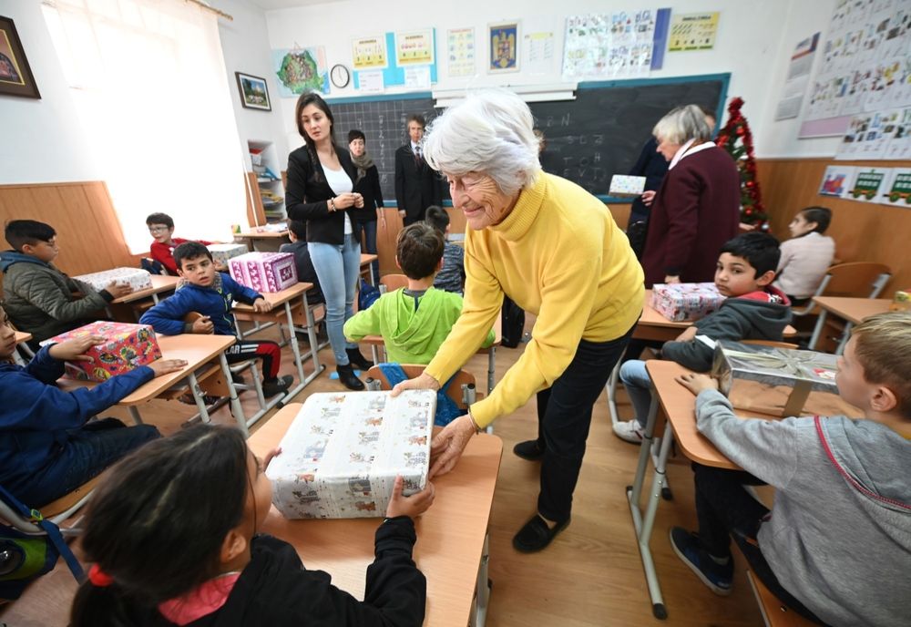 Copiii din Marburg le-au pregătit daruri "fraților" din Sibiu