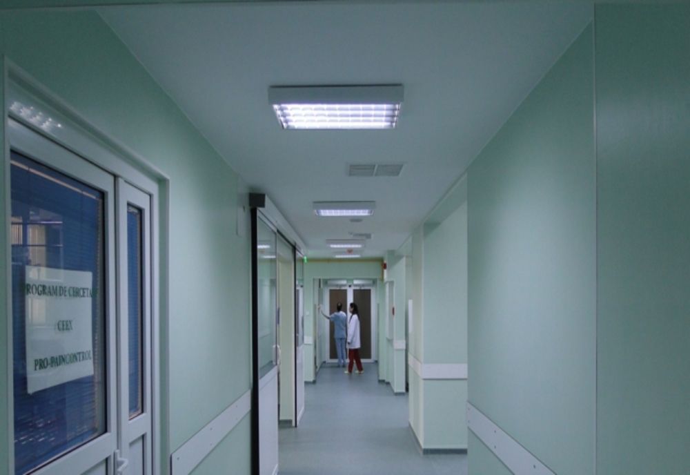 Program limitat de vizită pentru aparținători, la Spitalul Judeţean Sibiu, din cauza gripei