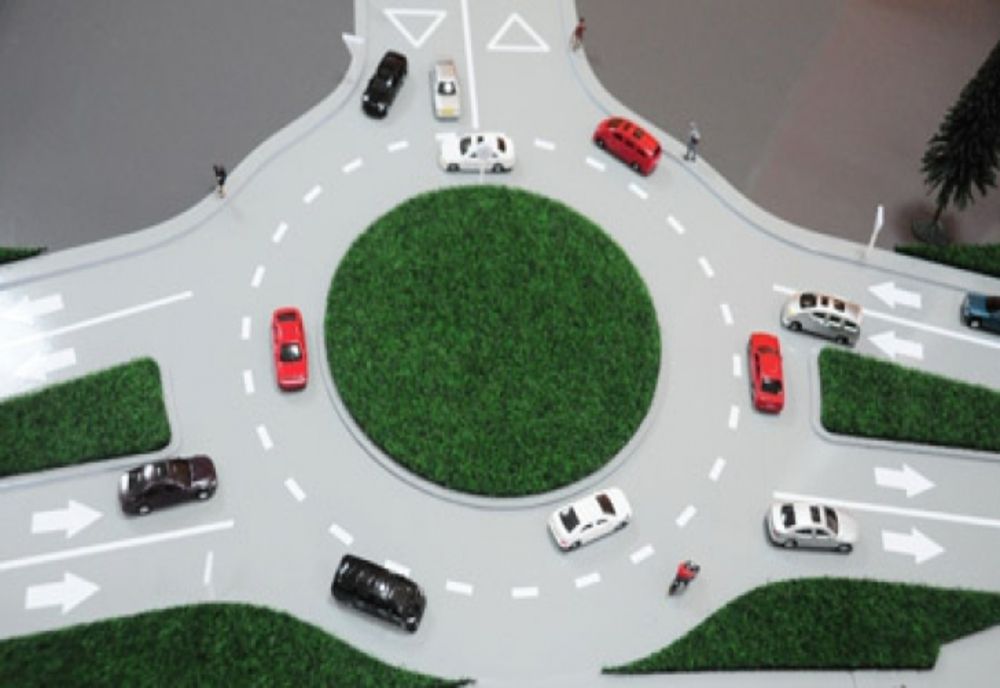 Au ales scurtătura din stânga. Vor sta pe dreapta 60 de zile!