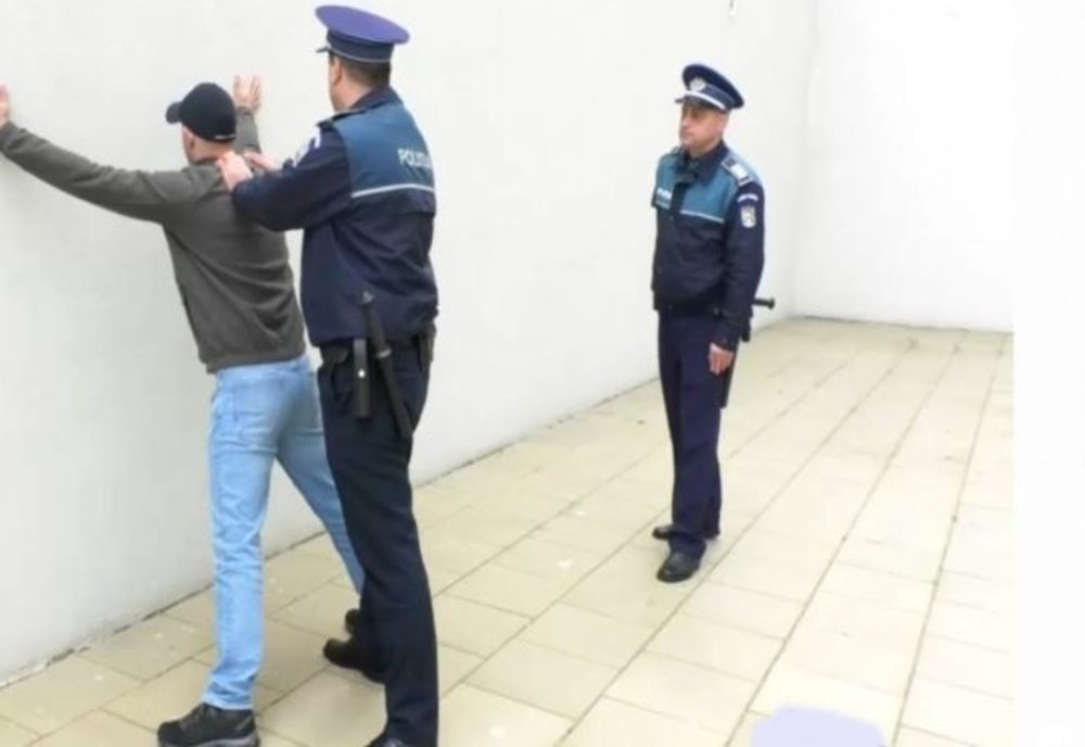 Noile reglementări privind legitimarea persoanelor intră în vigoare la sfârșitul lunii ianuarie. Vezi care sunt acestea