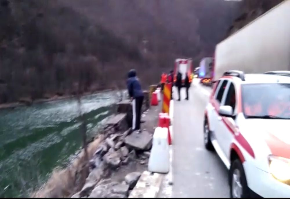DN 7 închis total, pe Valea Oltului