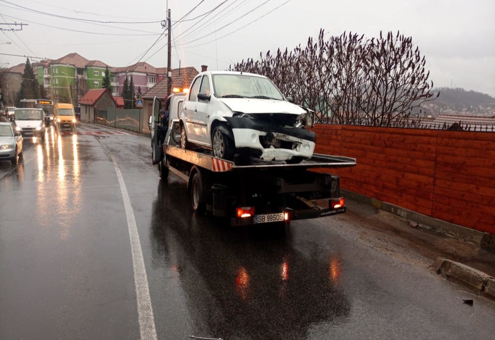 Accident în Mediaș. Un bărbat din Bazna, la spital
