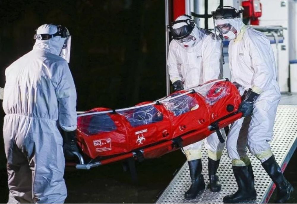 O zi din viața unui pacient cu coronavirus . Mărturia bărbatului care a aflat de la televizor că are COVID-19