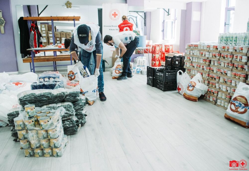 Iepurașul de la Crucea Roșie Sibiu a ajuns la 50 de familii vulnerabile din județ