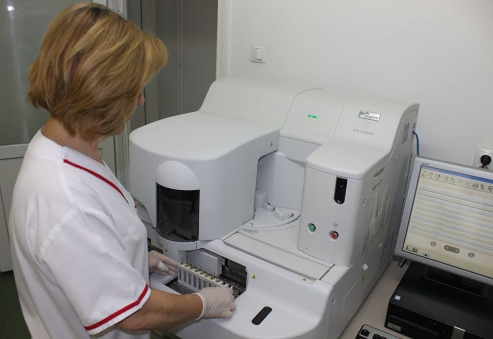 110 teste de coronavirus, efectuate zilnic, în medie, la Spitalul Clinic Județean de Urgență Sibiu