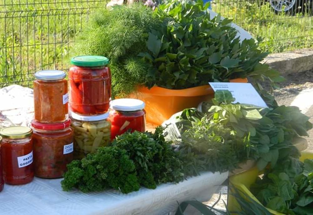 După două luni de absență, producătorii din Piața Transilvania au revenit la tarabe