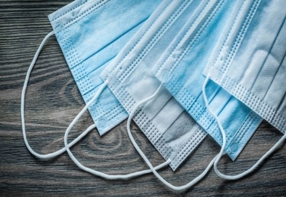 260.000 de măști de protecție ce vor fi repartizate către școli vor ajunge, astăzi, la Sibiu