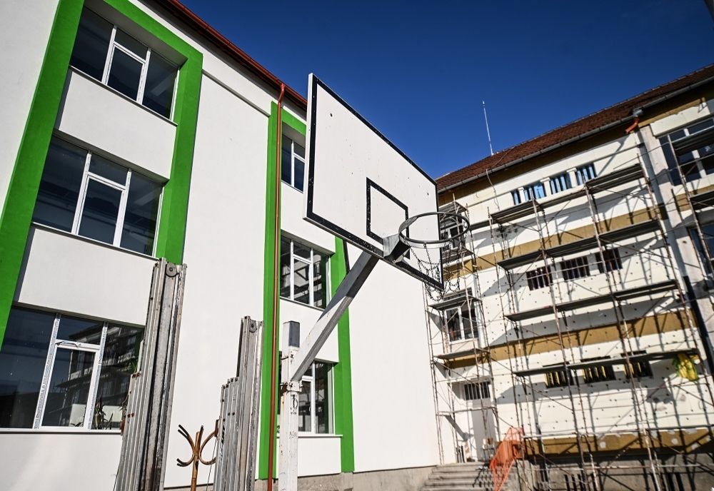 Încep lucrările de extindere a Școlii "Nicolae Iorga" și construcția unei săli de sport