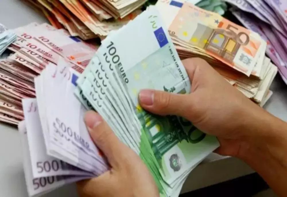 Sibian, bănuit că a furat 300.000 de euro de la patronul său din Cehia