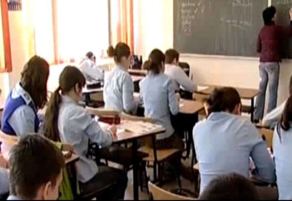 2.226 absolvenţi ai clasei a VIII-a au fost repartizaţi computerizat în învăţământul liceal de stat