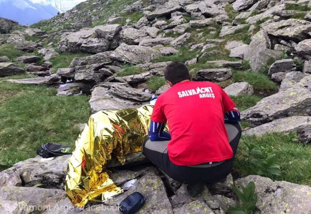 Turişti evacuaţi cu elicopterul SMURD din Munţii Făgăraş