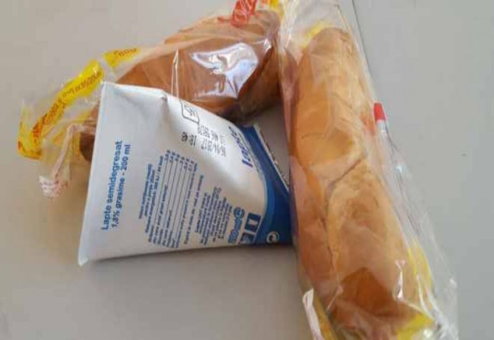 Din 17 septembrie începe distribuţia de lapte, corn şi mere, în județul Sibiu