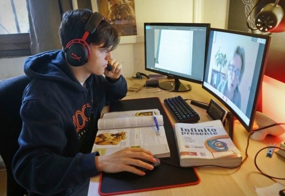 7 școli din județul Sibiu, în scenariul roșu!