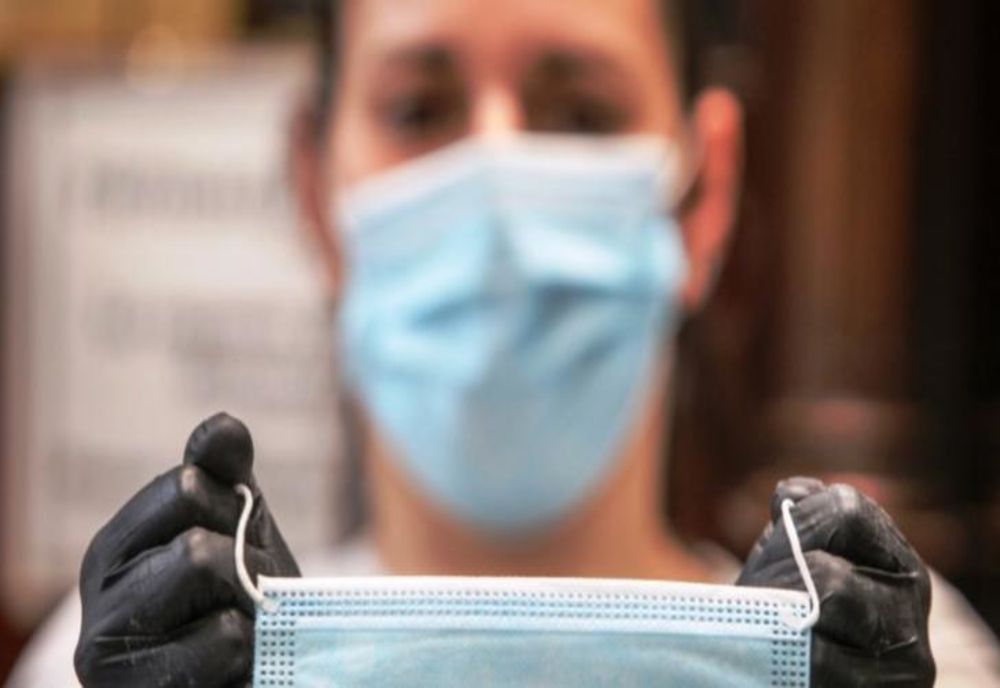 Curtea de Apel București a decis că masca NU ESTE OBLIGATORIE în spațiile publice deschise!