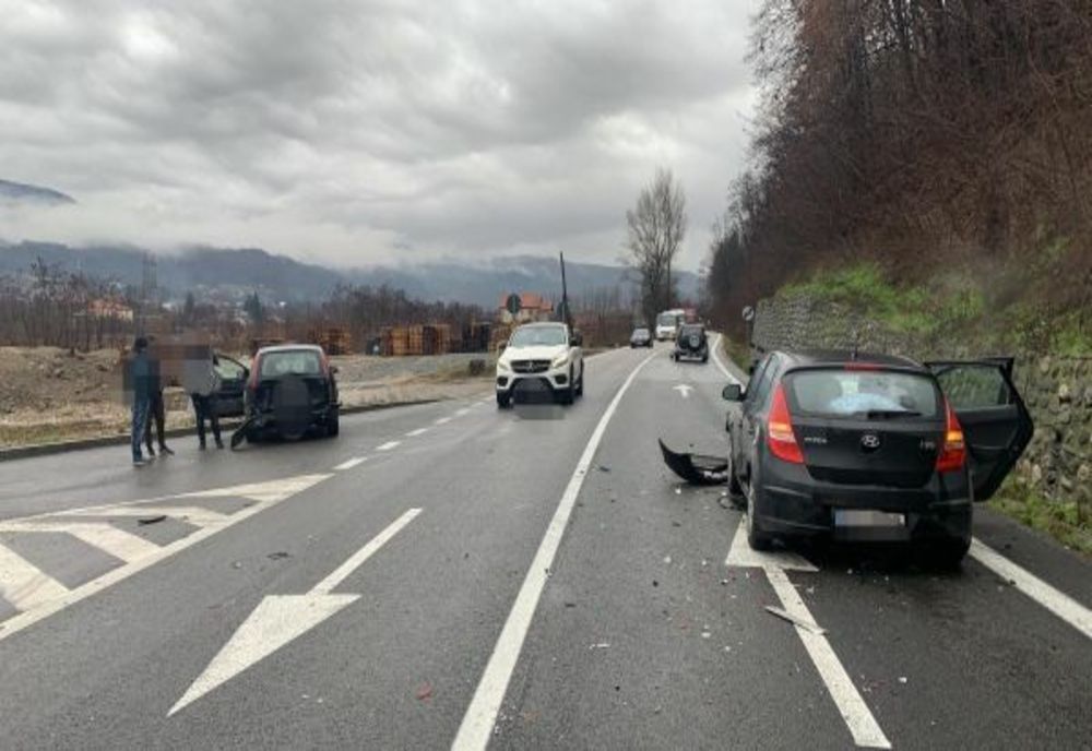 Doi copii au fost răniți într-un accident produs între Vâlcea și Sibiu