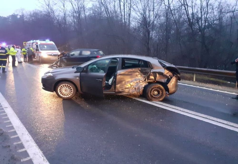 Trei persoane rănite într-un accident rutier pe DN1