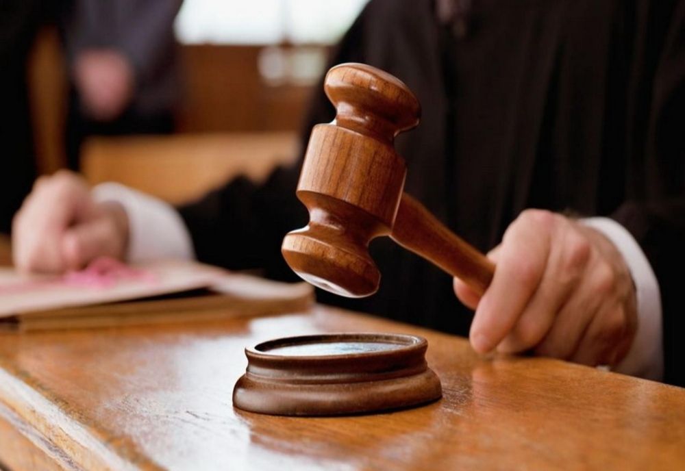 Cercetat penal pentru nerespectarea unei hotărâri judecătorești, un sibian a fost reținut