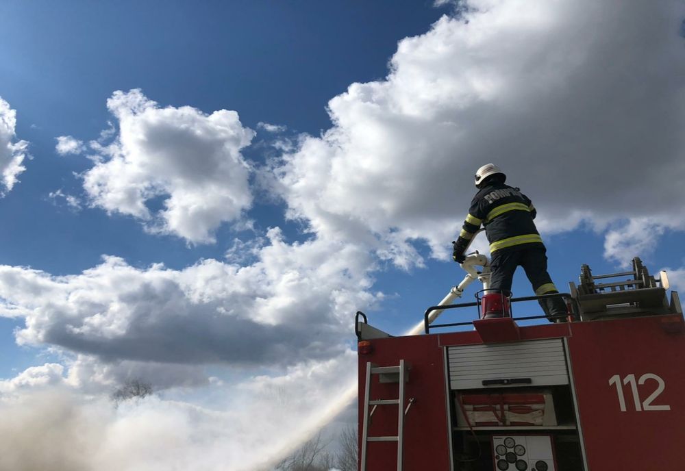 Incendiu la o gospodărie din Sibiu