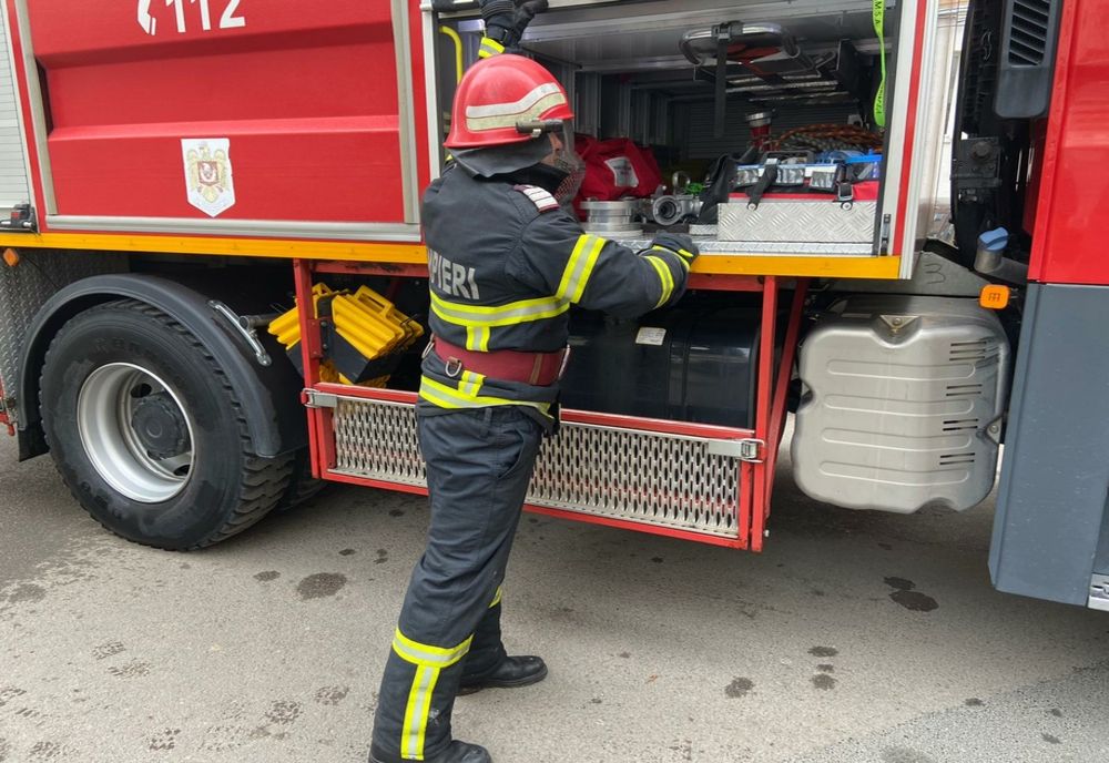 Incendiu în bucătăria unui apartament din Sibiu