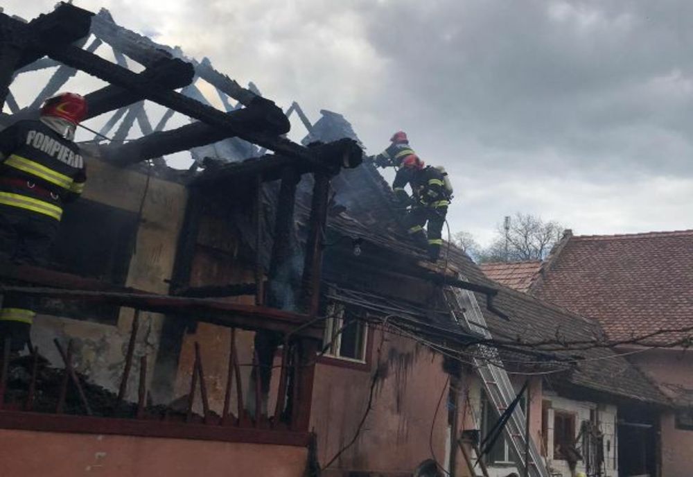 Incendiu la o casă din Sibiel!