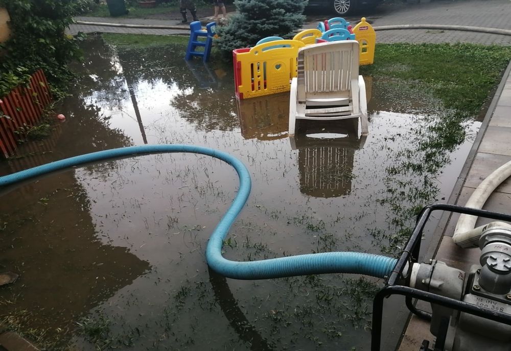 FOTO Gospodării inundate, în județul Sibiu!