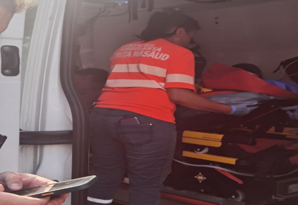Din remorcă a ajuns pe carosabil, apoi la spital