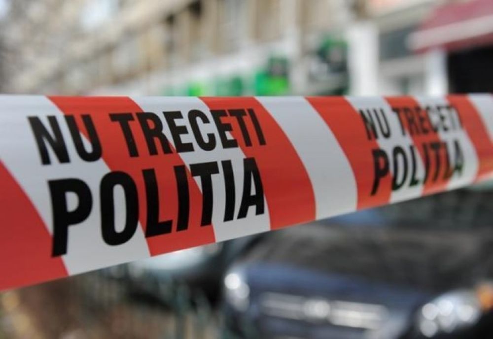 Copil de 12 ani înjunghiat în parcarea unui mall din Şelimbăr