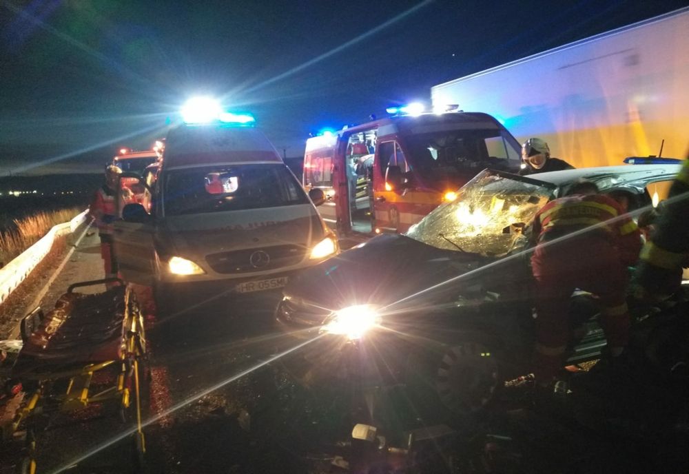 Accident pe A1! Un TIR a intrat într-un utilaj de deszăpezire