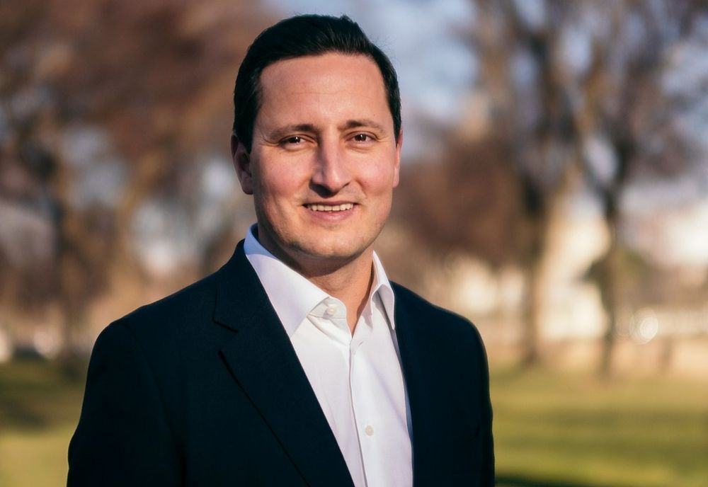 Europarlamentarul USR Nicu Ştefănuţă și-a anunțat intenția de a candida la Primăria Sibiu