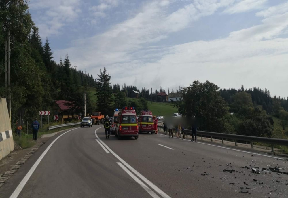 Accident grav în Pasul Mestecăniș! Opt persoane au fost transportate la spital
