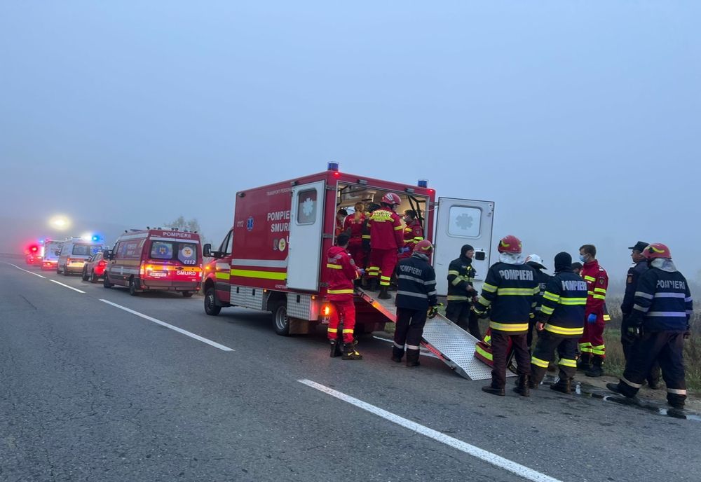 VIDEO Microbuz răsturnat în județul Sibiu! 7 persoane rănite!